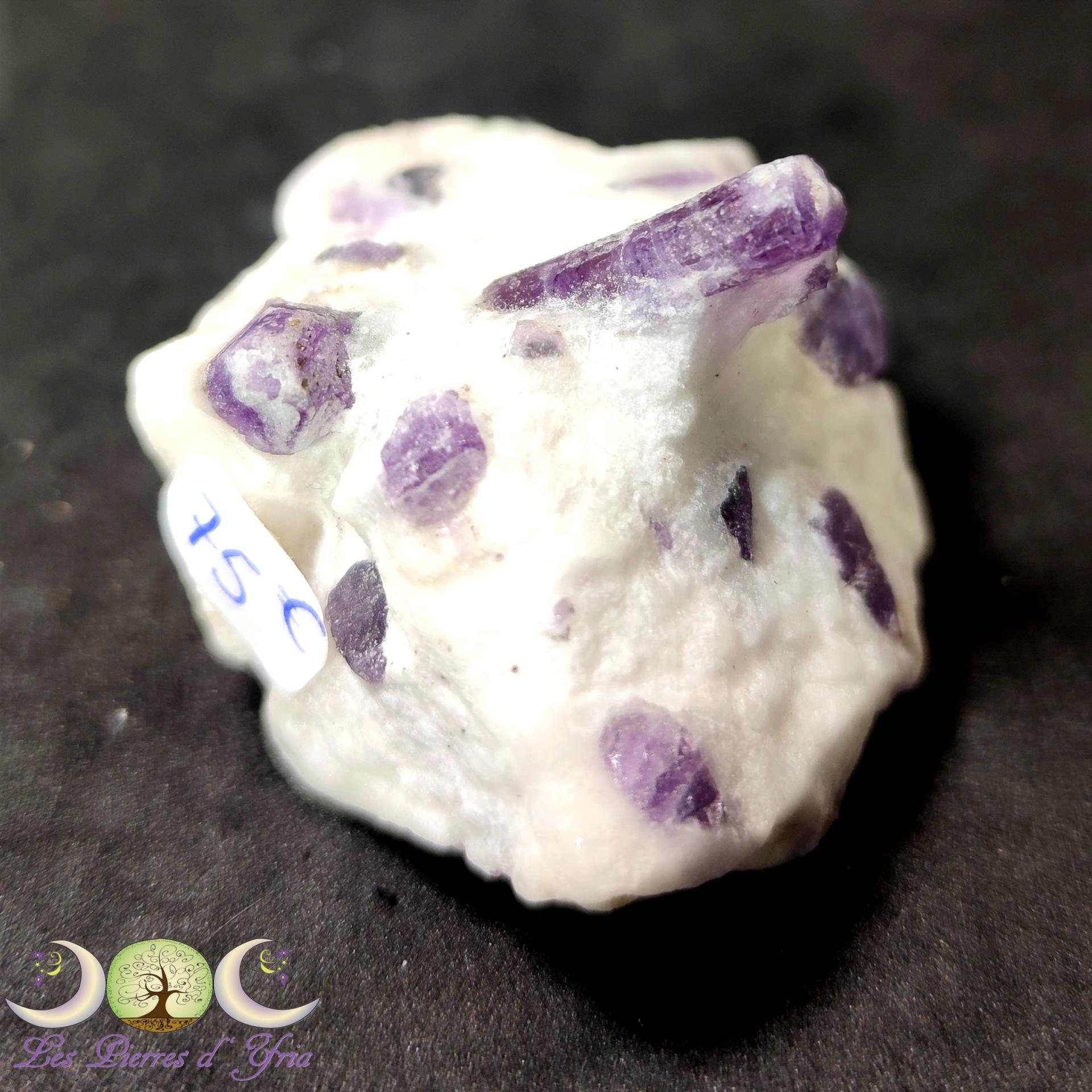 2 scapolite pierre rare violet 4 
