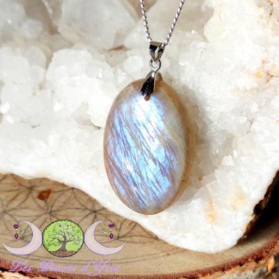 Pendentif Pierre de Soleil Africaine (mi-solaire/mi-lunaire)