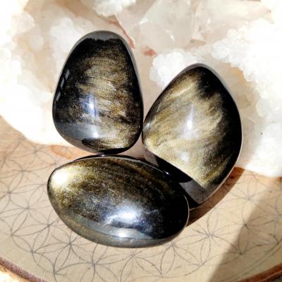 Galet Obsidienne Dorée