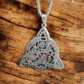 Pendentif triquetra blessing