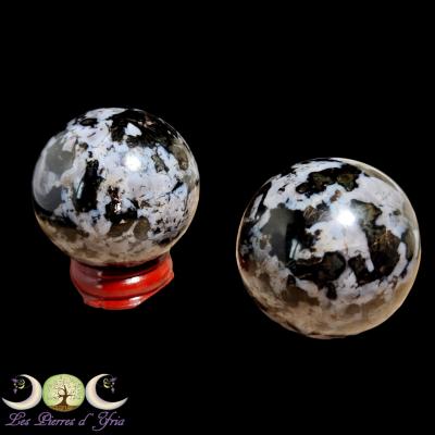 Sphere gabbro merlinite pierre protection 5 